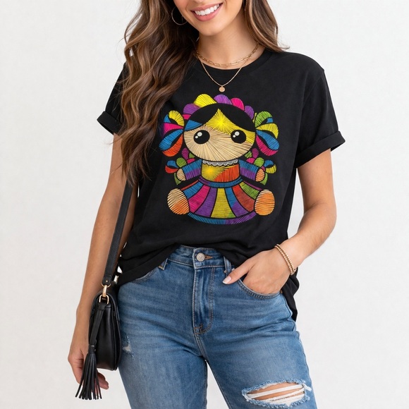 Codigo Tops - Colorful Graphic Tee Black Size M Cute Doll Design Streetwear Tee